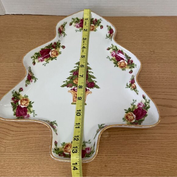 1962 Royal Albert Old Country Roses Christmas Tree Shaped Serving Dish Gold Trim - Picture 7 of 7
